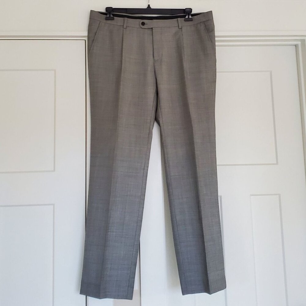 NWOT Indochino Tailored Grey Wool Newbury Style Dress Trousers for Men. Size 38
